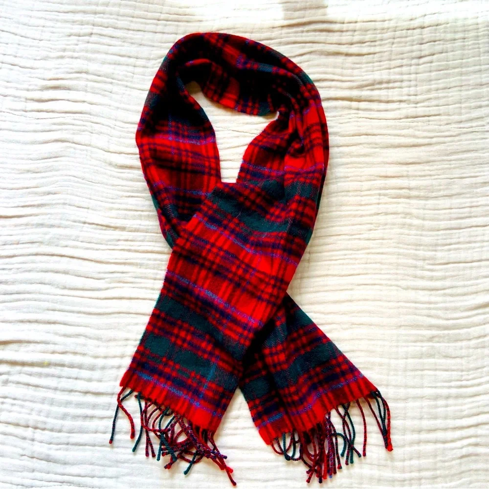 Lochcarron Highlander Tartan Plaid Lambs Wool Scarf Made in Scotland - Picture 1 of 5